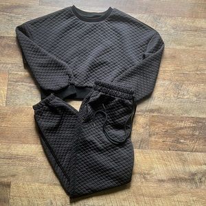 •Black set